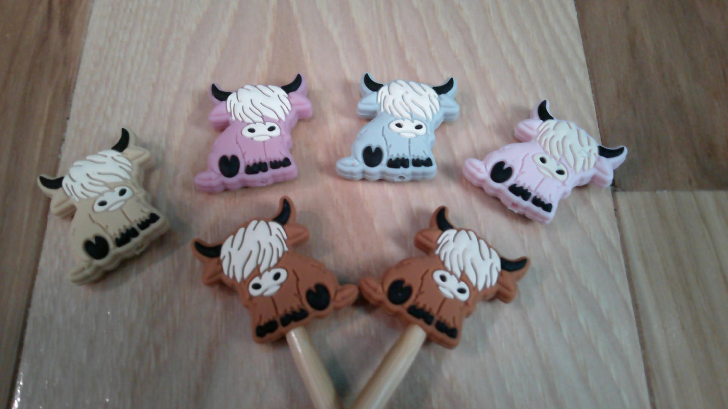 Highland Cows ~ stitch stoppers