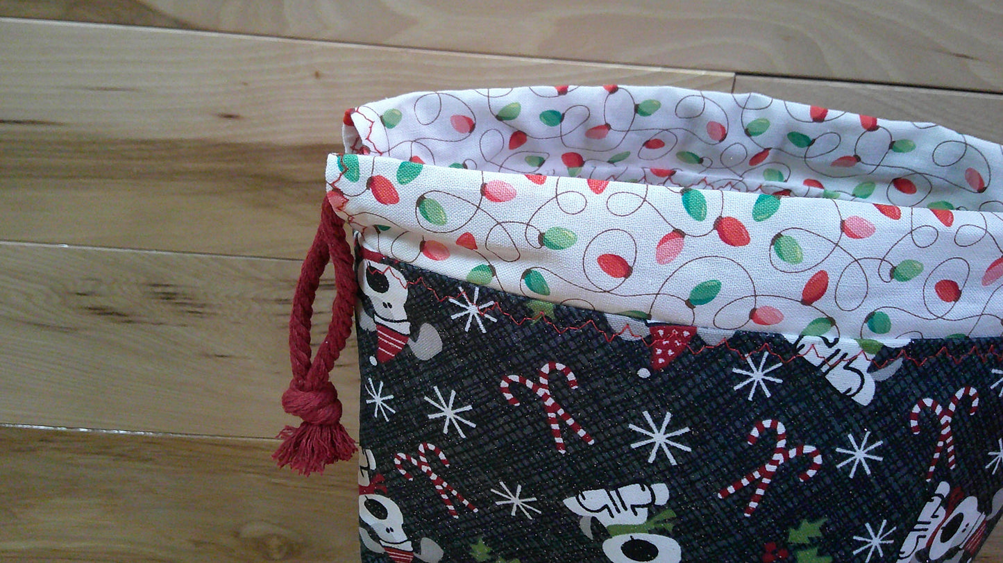 Dogs' w/ holly & Christmas lights ~ Project Bags