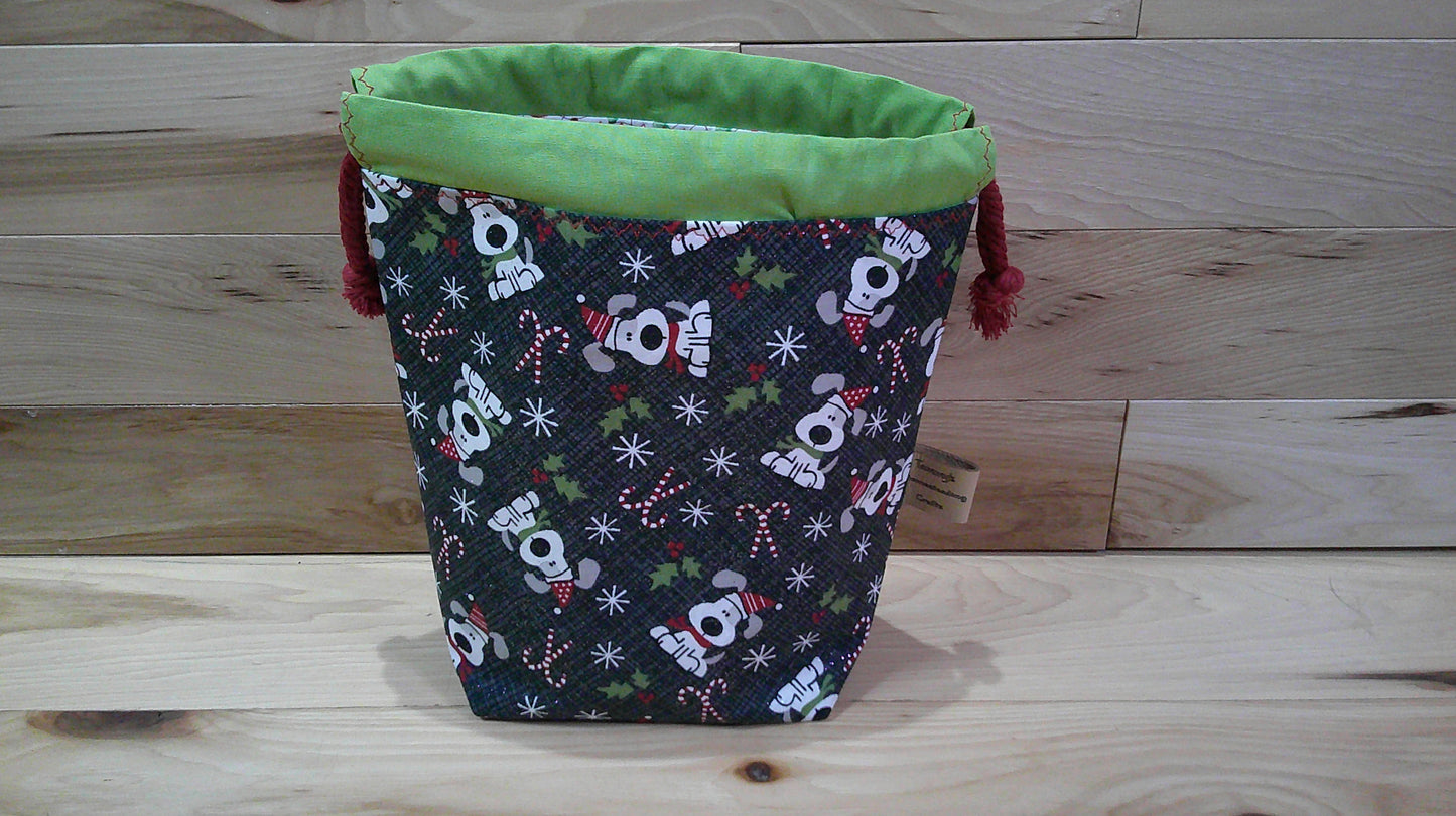 Dogs' w/ holly & Christmas lights ~ Project Bags