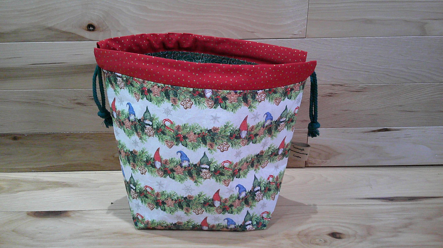 Christmas Gnomes w/ garland ~ project bags