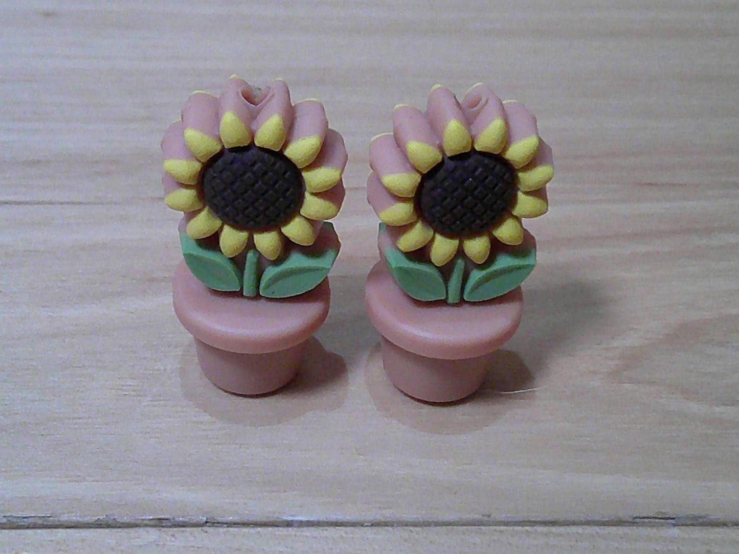 Sunflower in pot ~ stitch stoppers