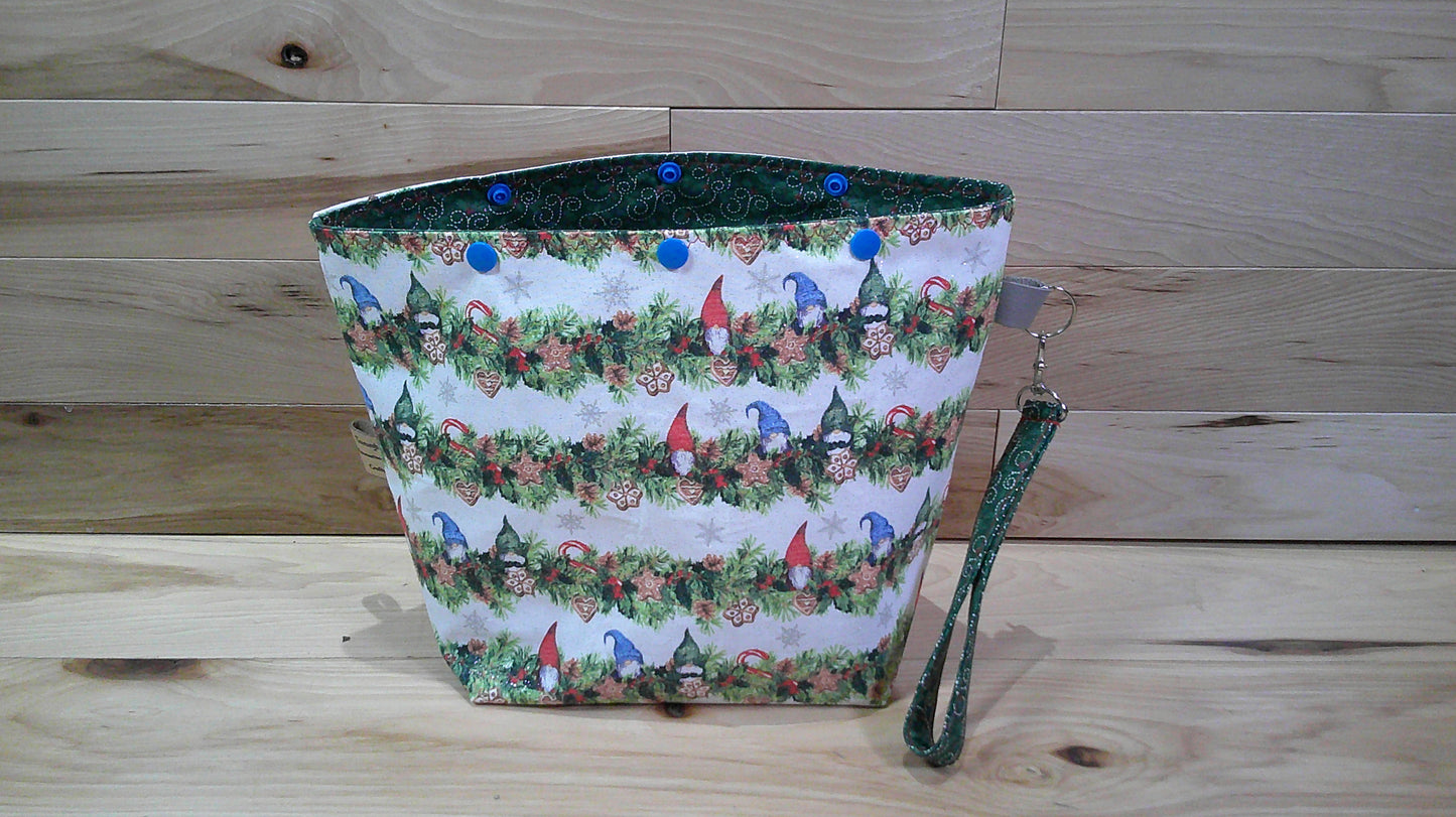 Christmas Gnomes w/ garland ~ project bags