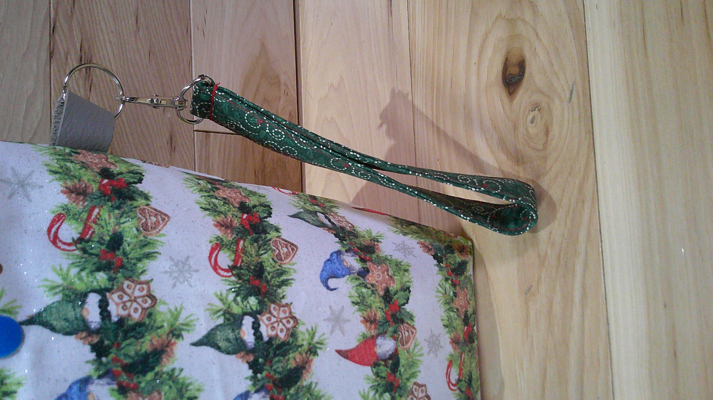 Christmas Gnomes w/ garland ~ project bags