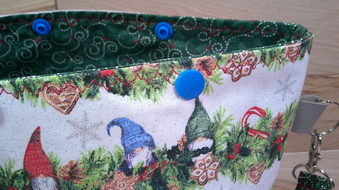 Christmas Gnomes w/ garland ~ project bags