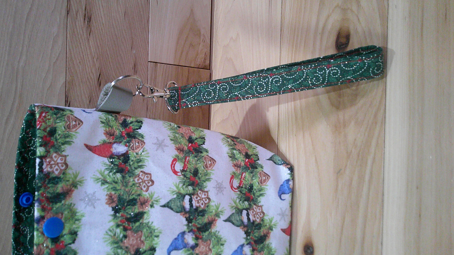 Christmas Gnomes w/ garland ~ project bags