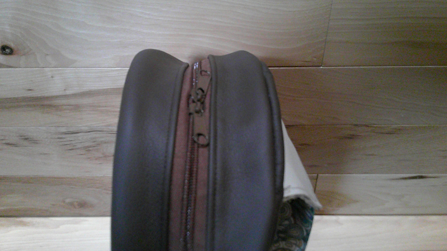 Crossbody / Sling Bag ~ leather