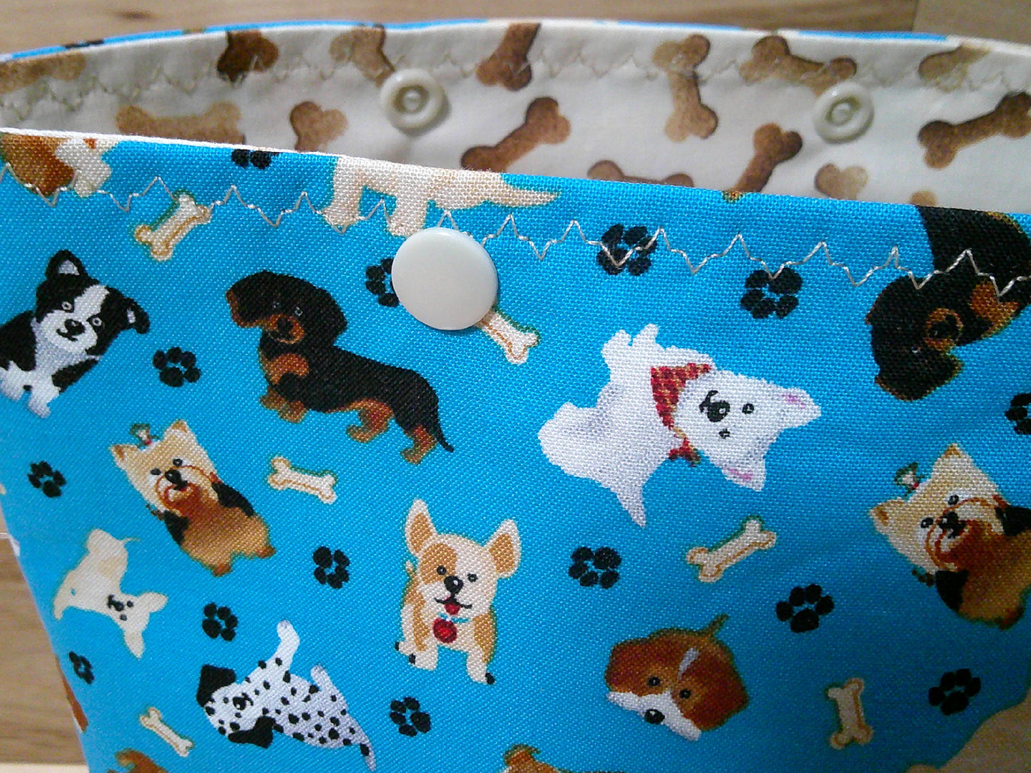 Dogs w/ dog bones ~ project bags