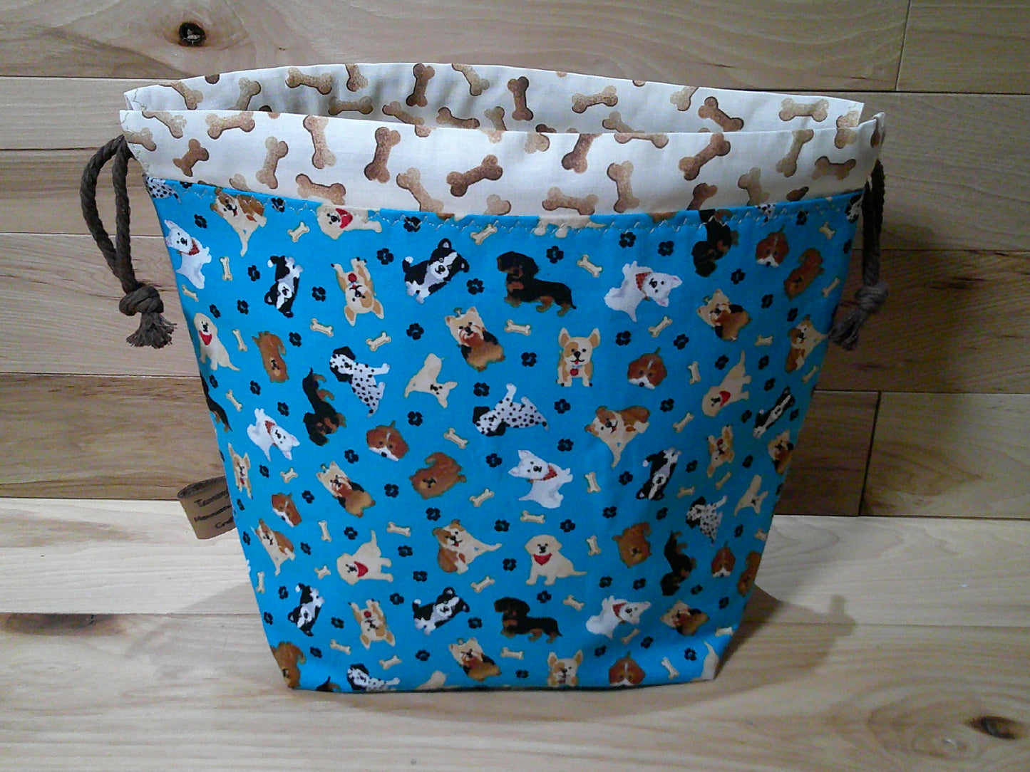 Dogs w/ dog bones ~ project bags