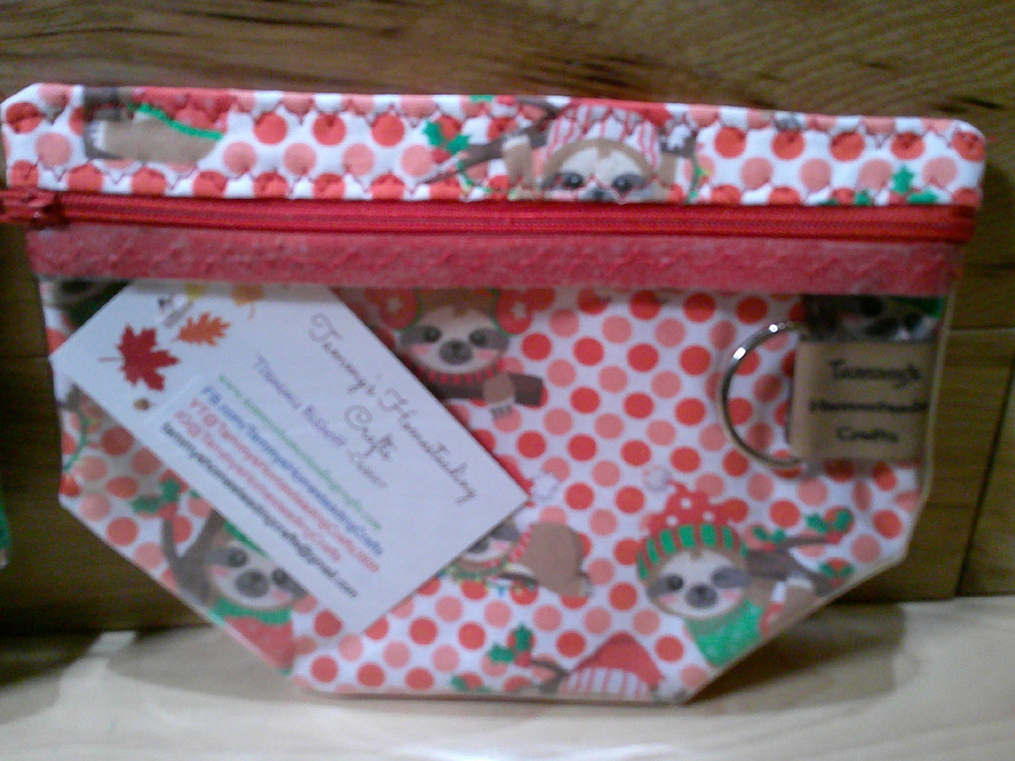 Santa Sloth w/ green & red project bags