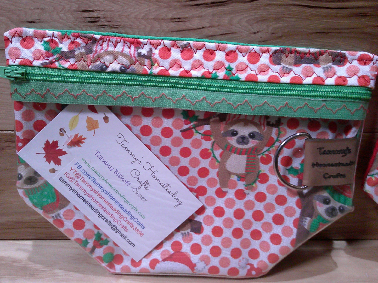 Santa Sloth w/ green & red project bags