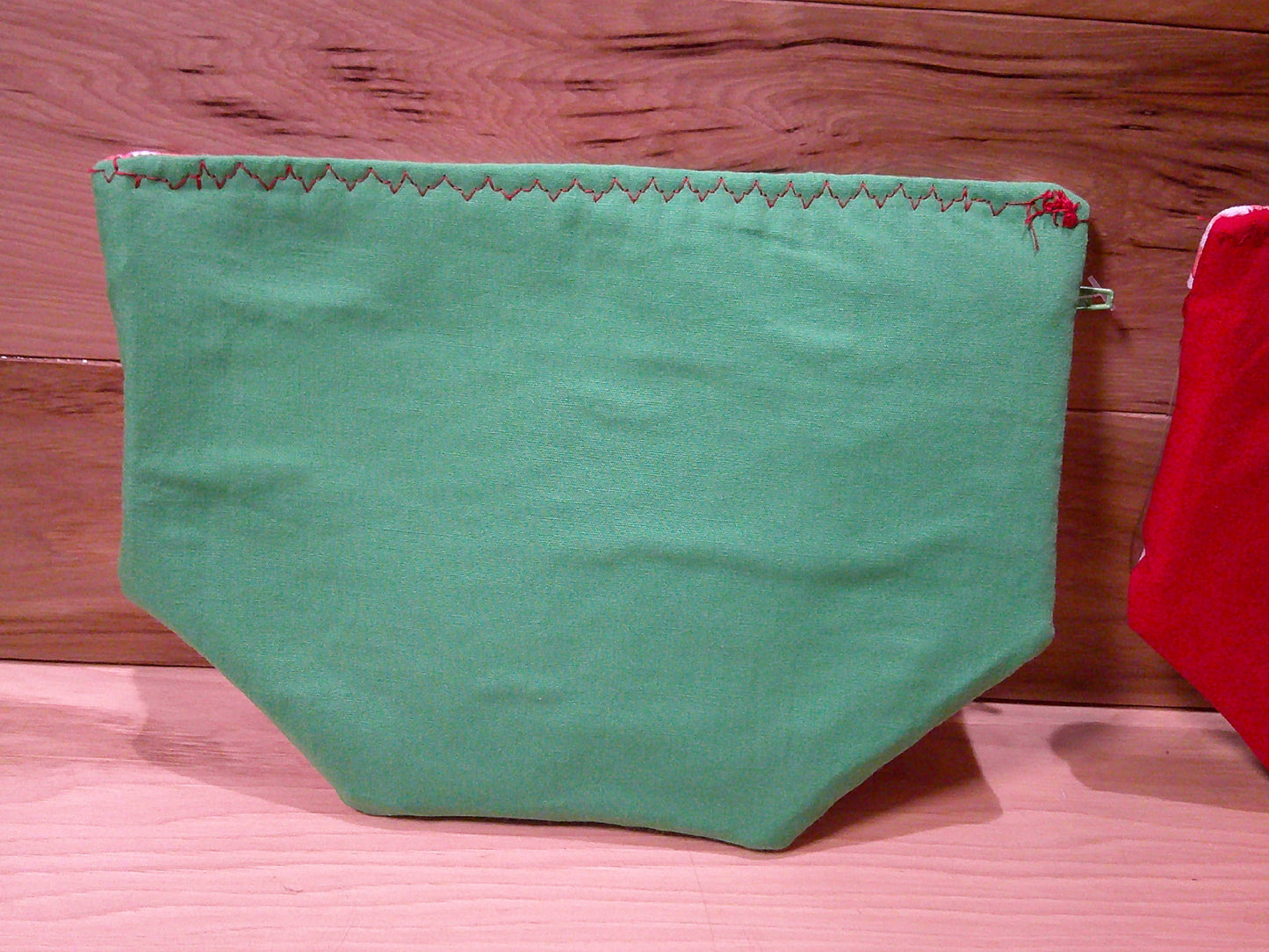 Santa Sloth w/ green & red project bags