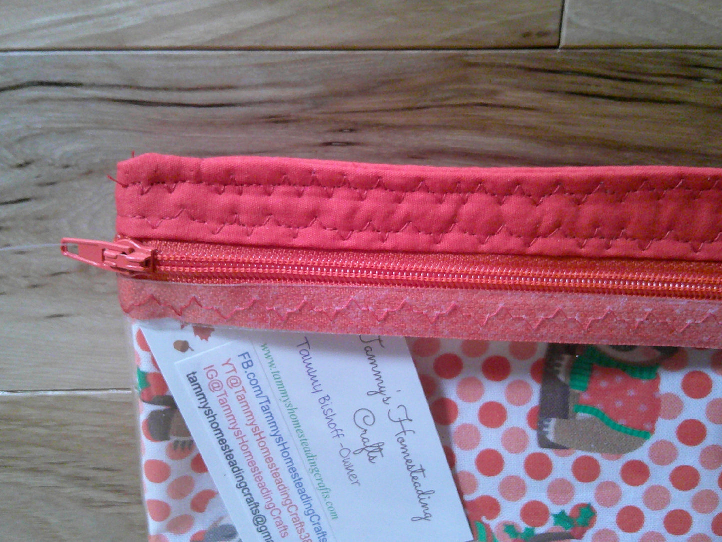 Santa Sloth w/ green & red project bags