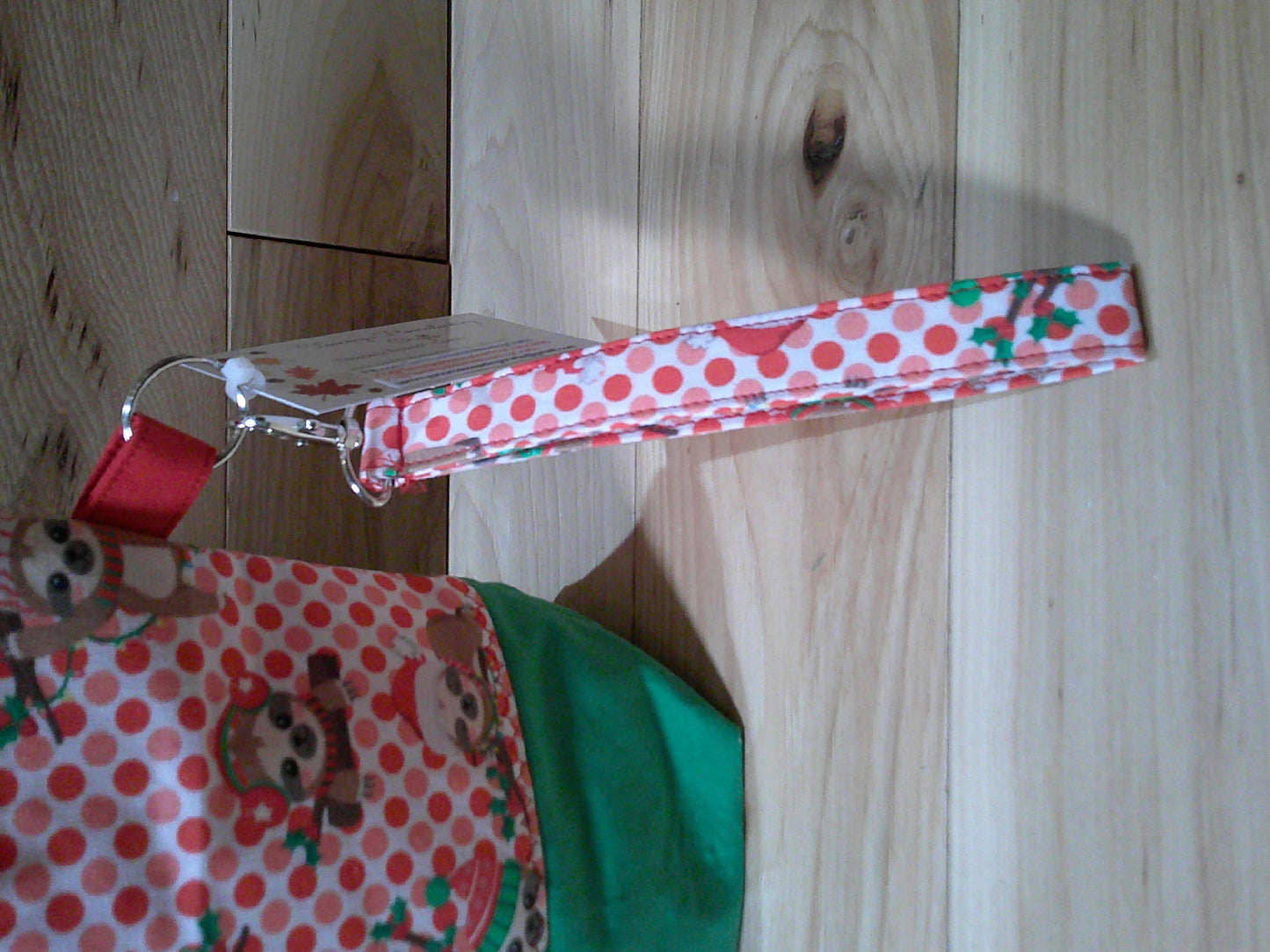 Santa Sloth w/ green & red project bags