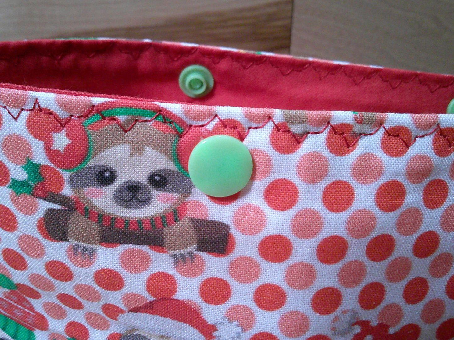 Santa Sloth w/ green & red project bags