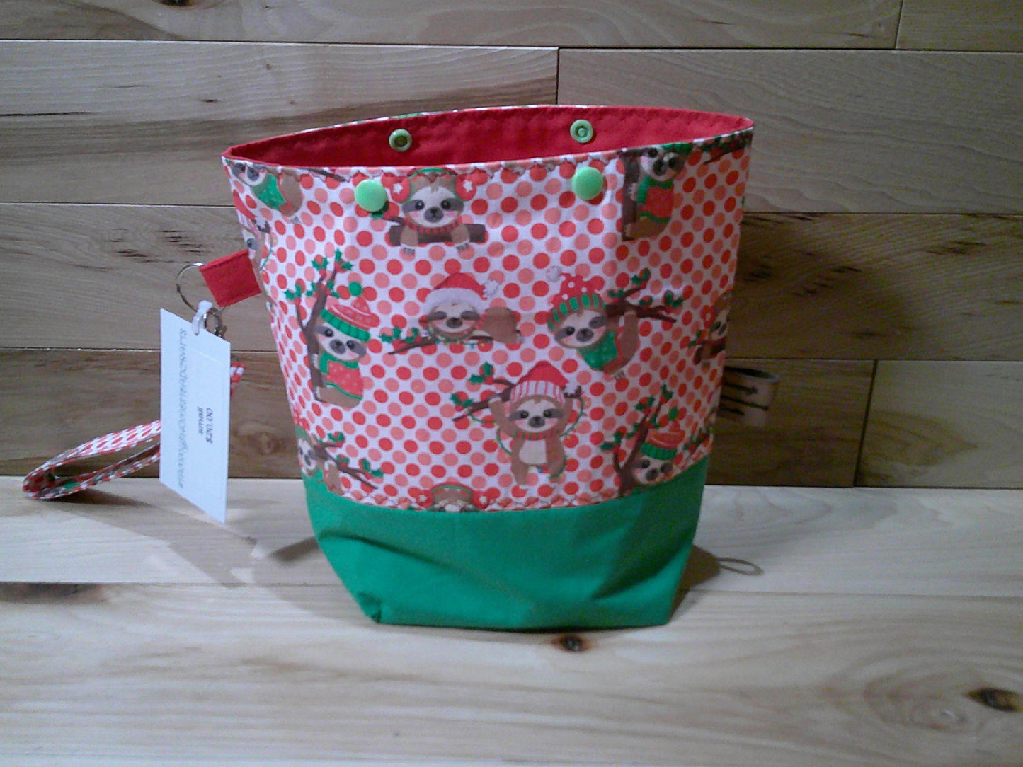 Santa Sloth w/ green & red project bags