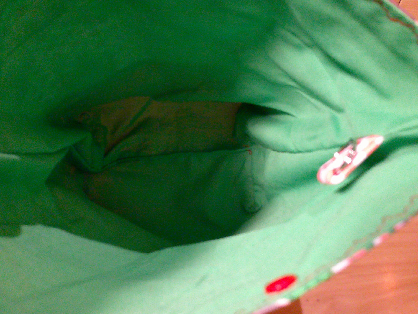 Santa Sloth w/ green & red project bags