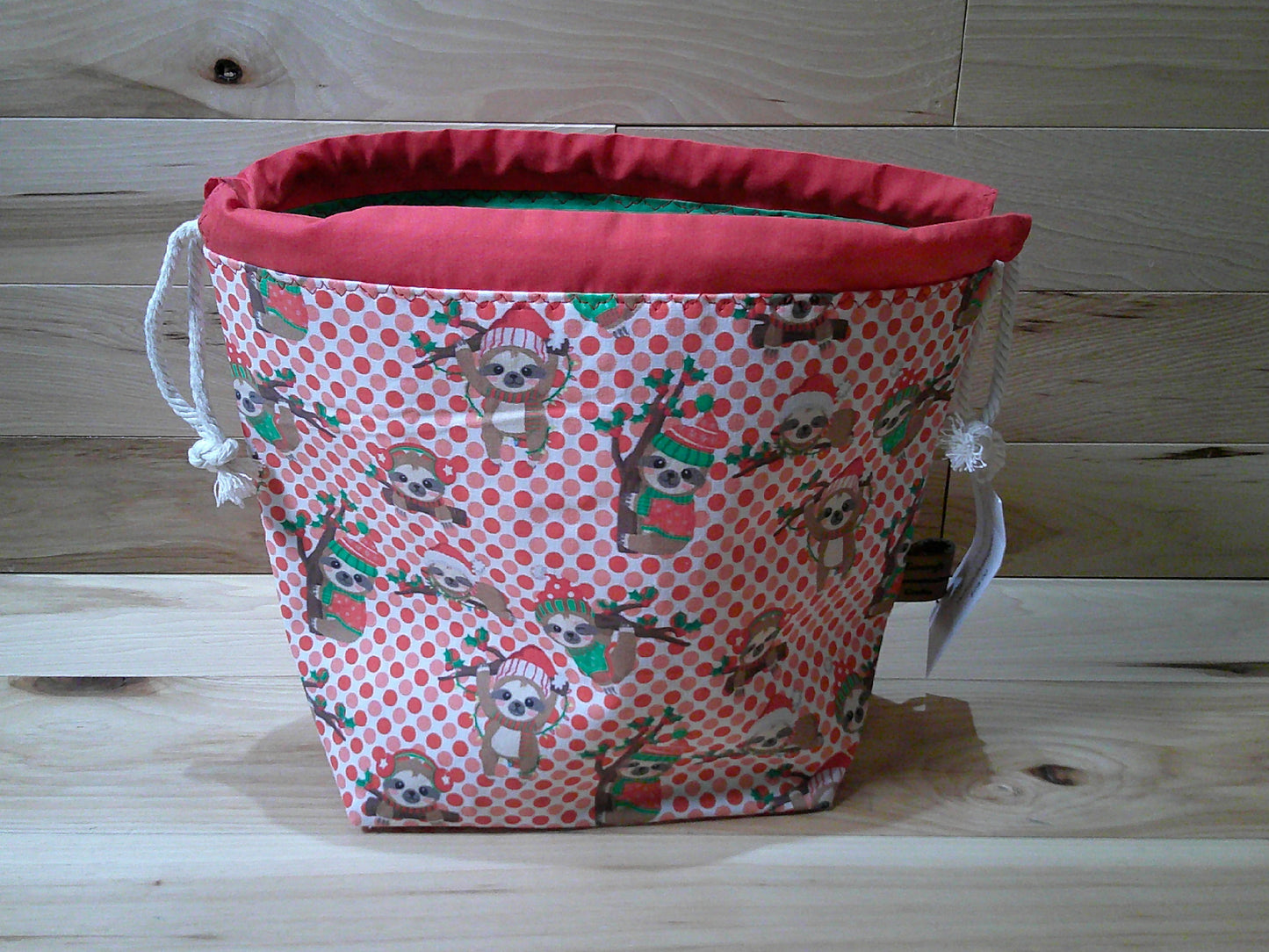 Santa Sloth w/ green & red project bags