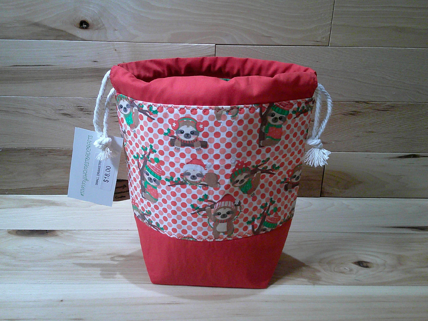 Santa Sloth w/ green & red project bags