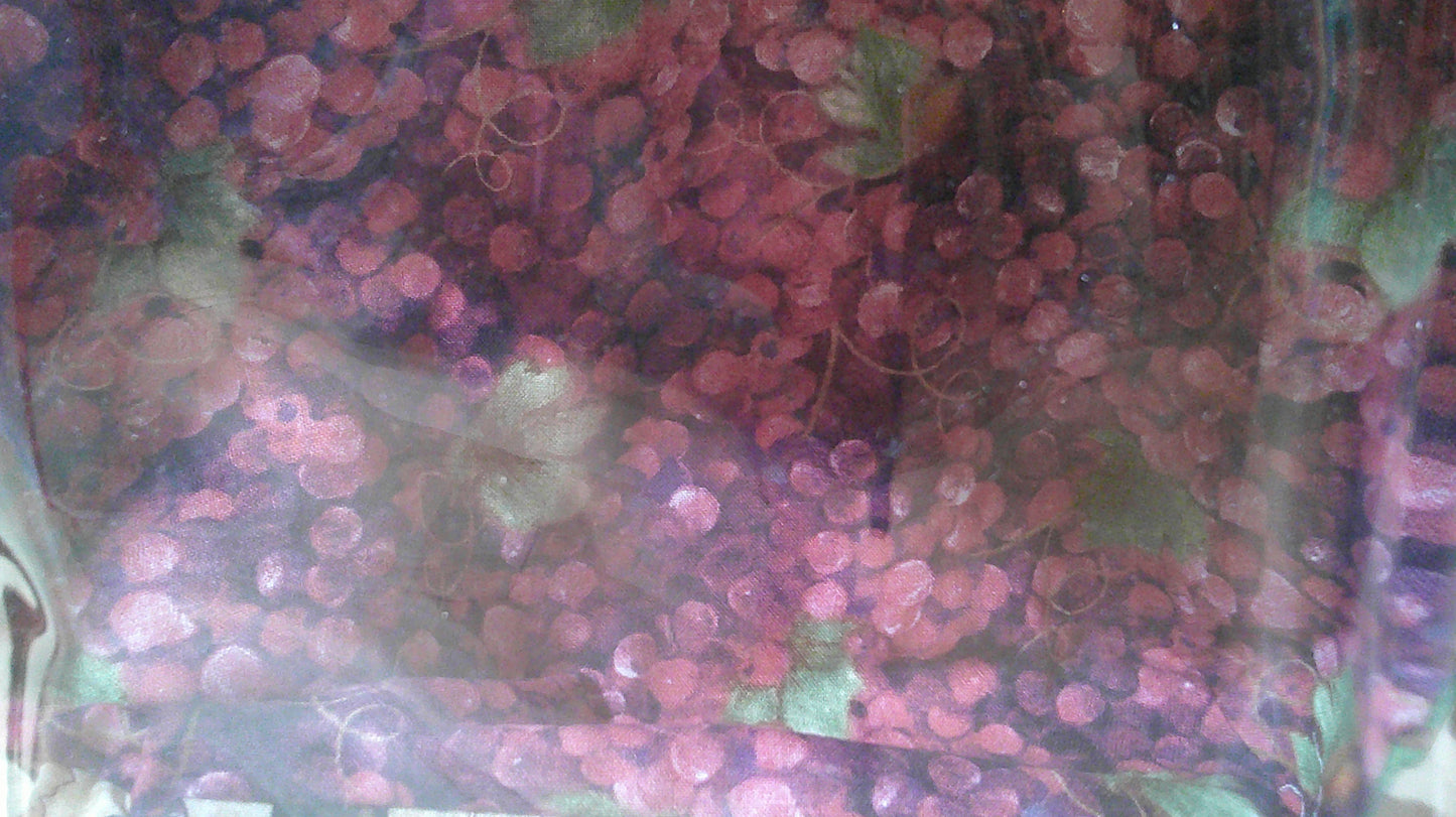 Wine bottles w/ grapes ~ project bags