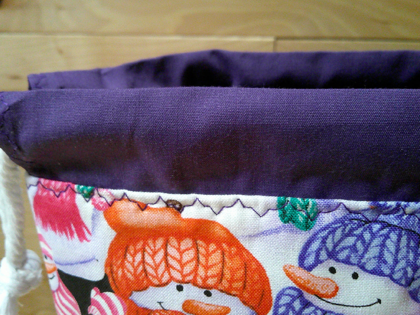 Snowman w/ colored scarves project bags