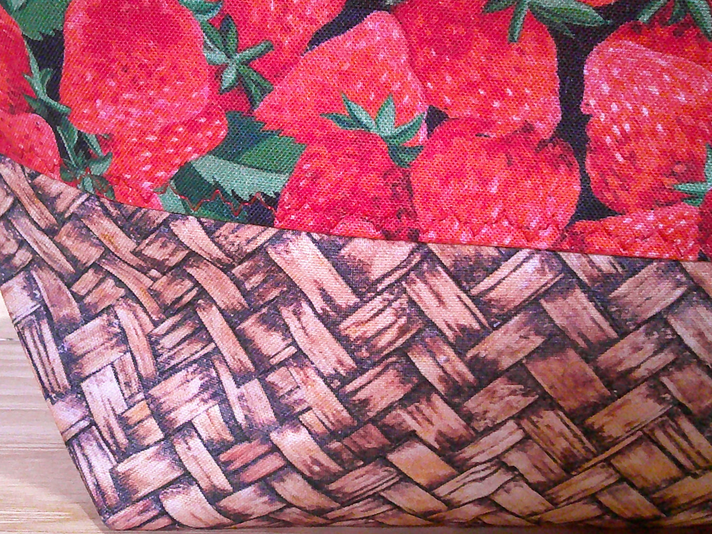 Strawberry in basket ~ project bags