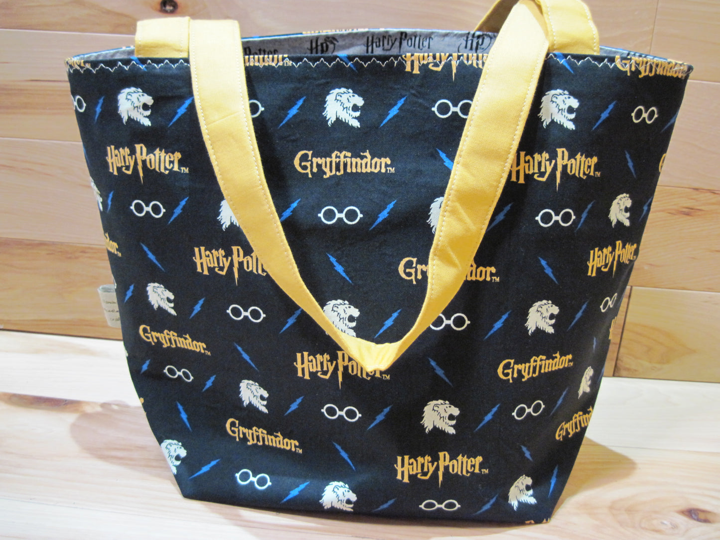 Large Tote Style Bag ~ Gryffindor ~ Harry Potter w/ yellow gold & sewn handles