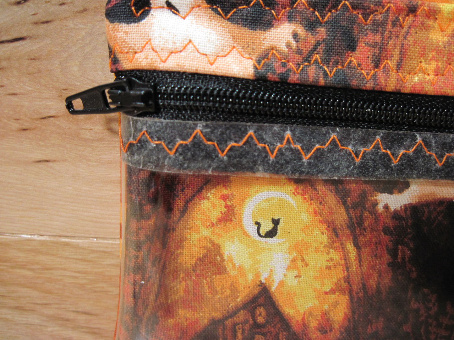 Notions Bag ~ Spooky Ghosts w/ orange & zipper