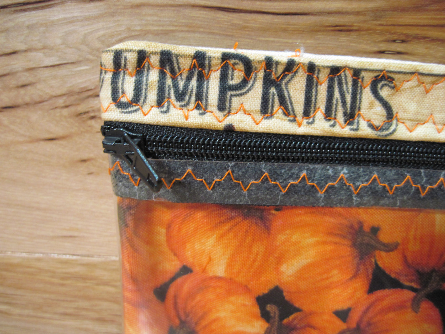 Notions bag~ Thankful saying ~ "Blessed ~ Give Thanks~ Grateful" w/ zipper