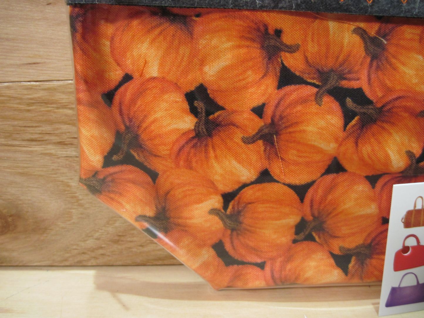 Notions bag~ Thankful saying ~ "Blessed ~ Give Thanks~ Grateful" w/ zipper