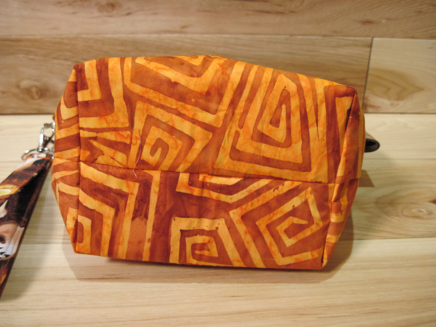 Medium~ Spooky Ghosts w/orange & snaps project bag