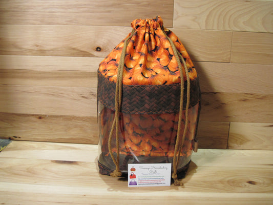 Medium Window Drawstring ~ w/ pumpkins in brown basket weave fabric project bag