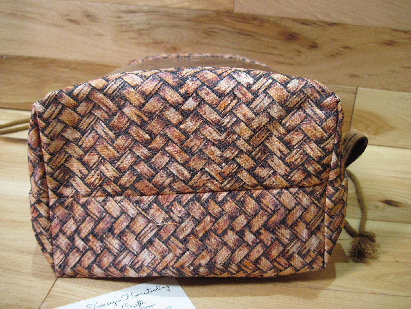 Medium Window Drawstring ~ w/ pumpkins & basket weave fabric project bag