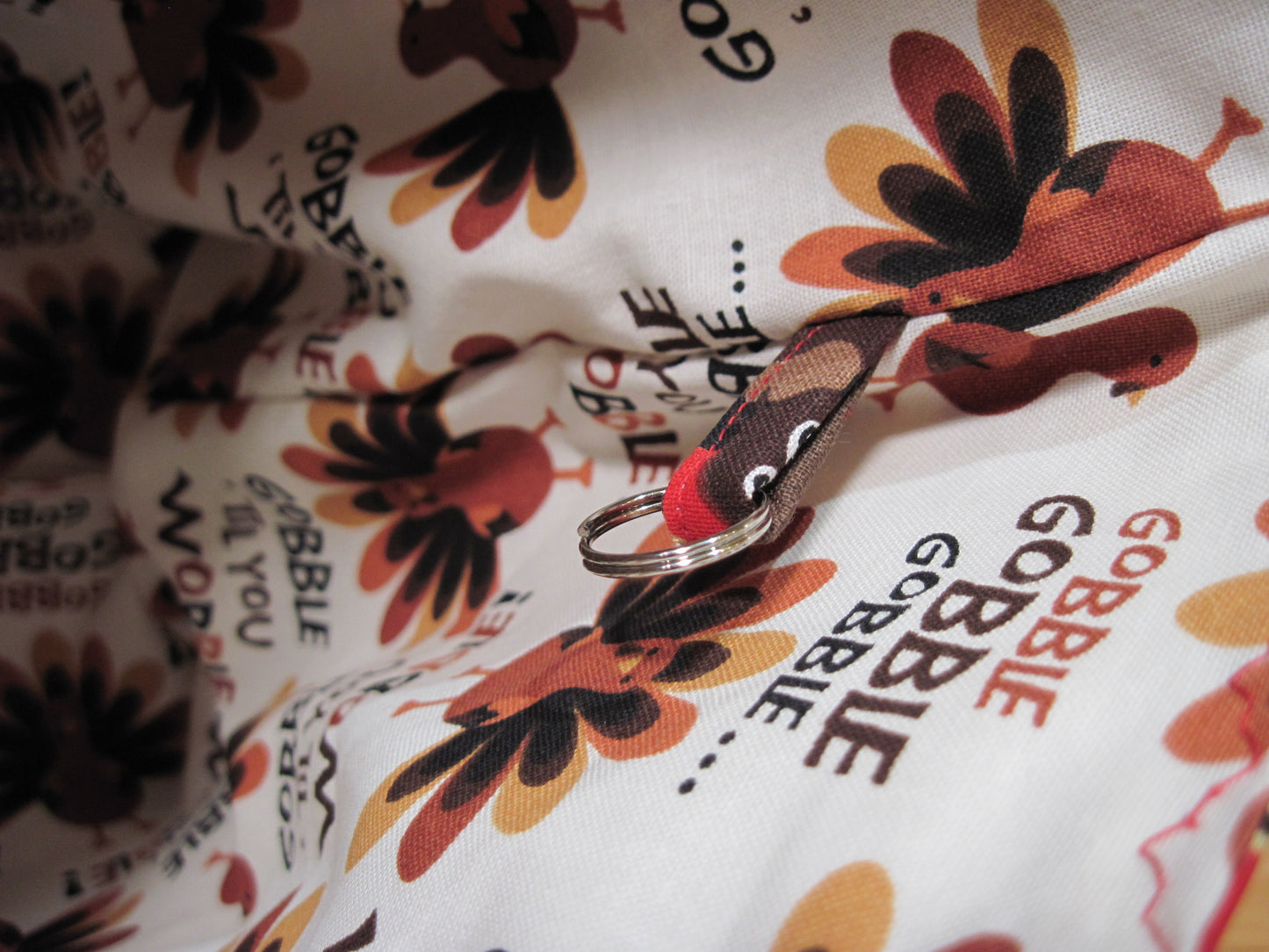 Medium Turkey w/ "gobble gobble" on the inside & snaps project bag