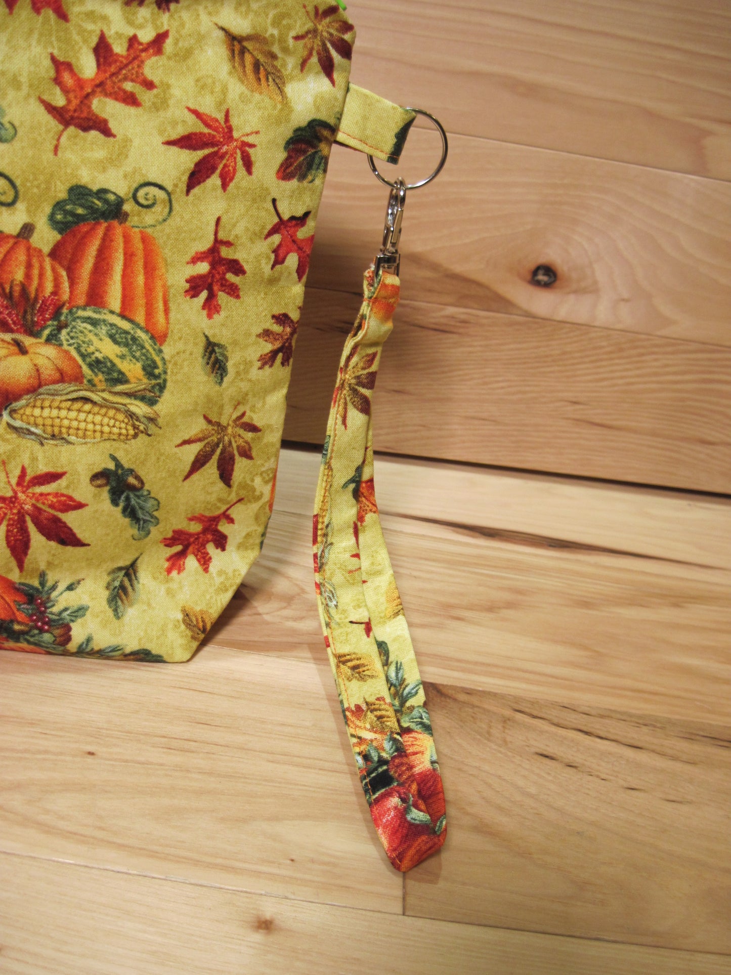 Large Project Bag Pumpkins with Leaves