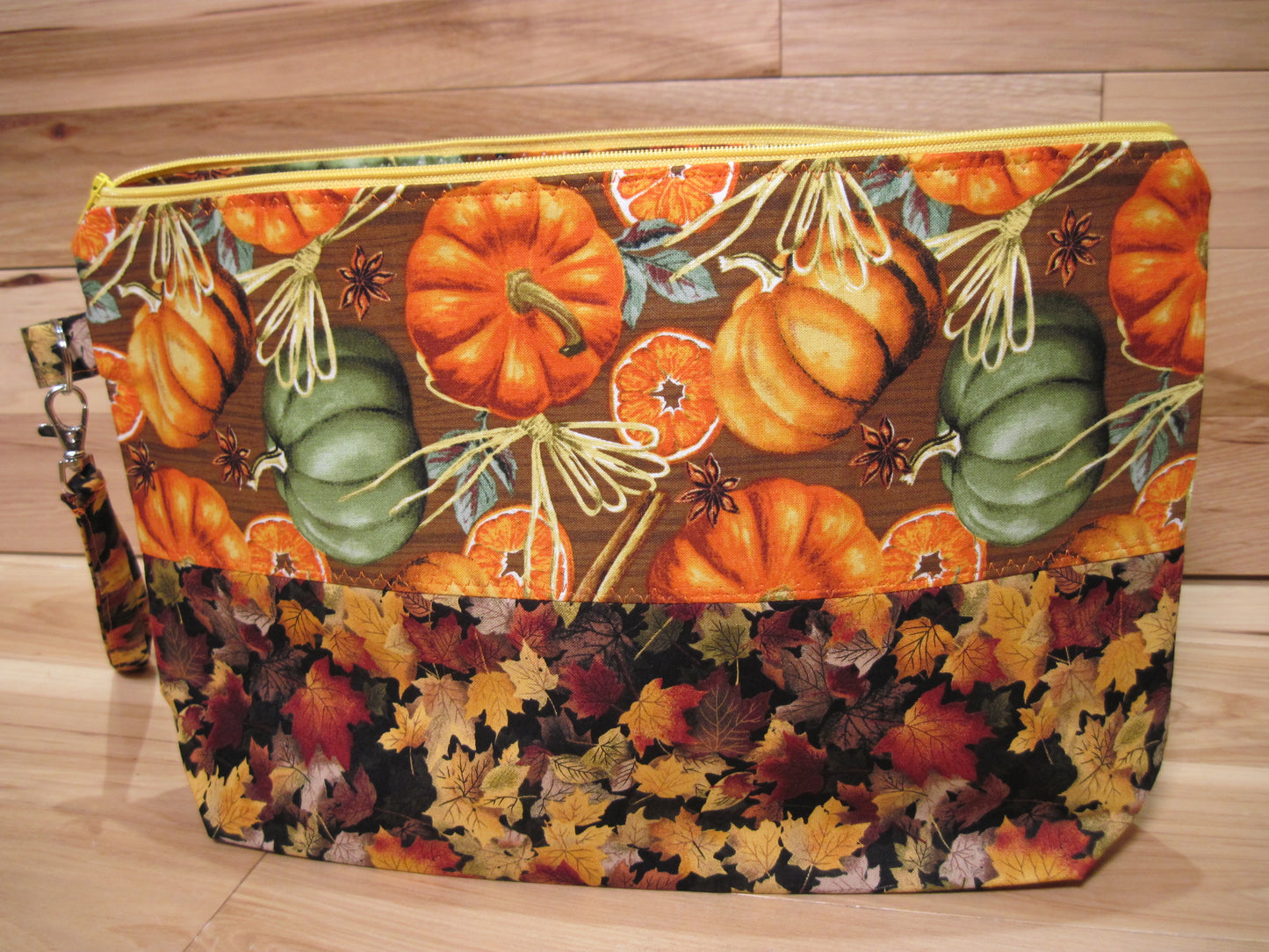 Large Project Bag Leaves with Pumpkins