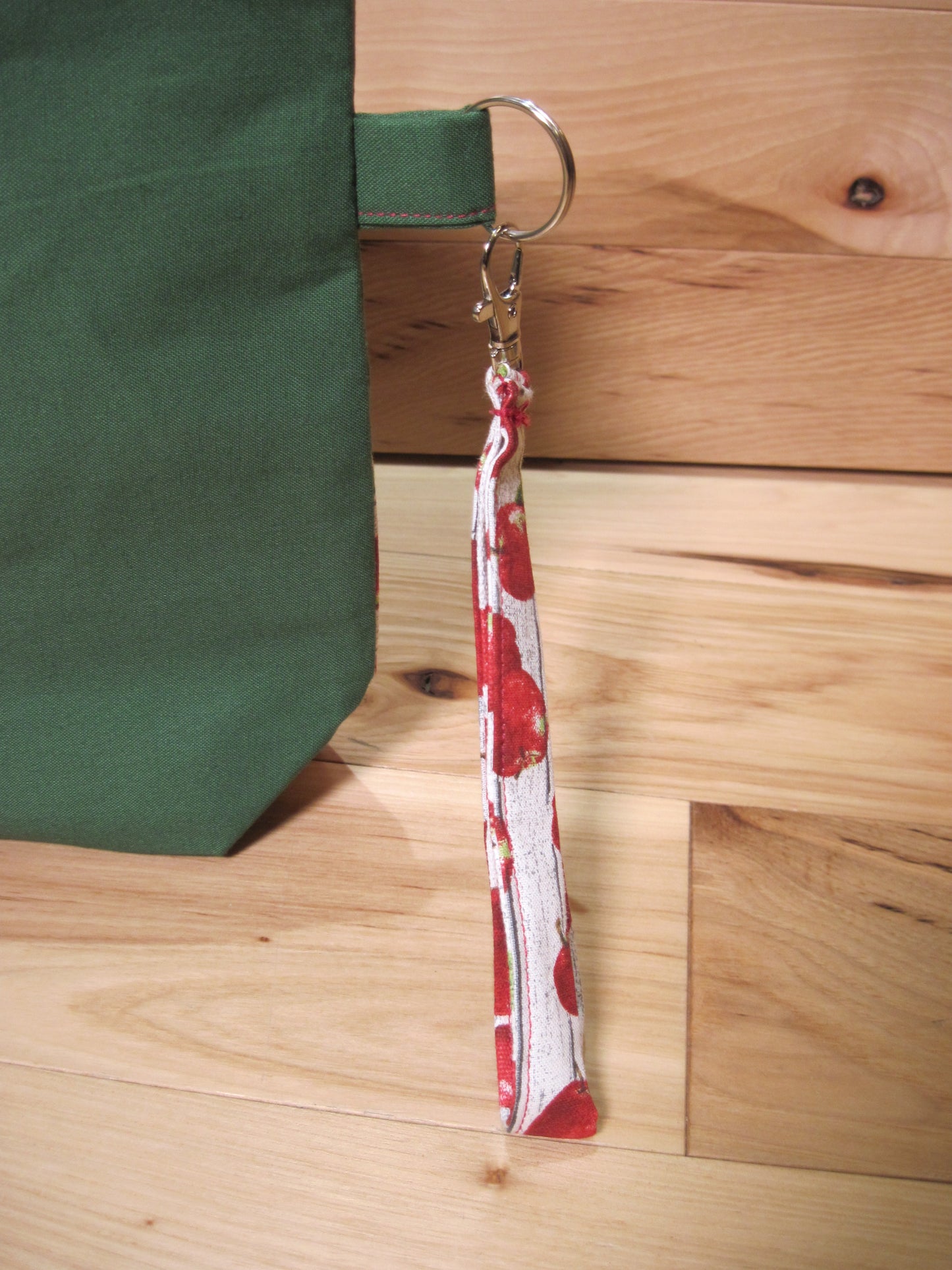 Medium Apple with Green zipper Project bag