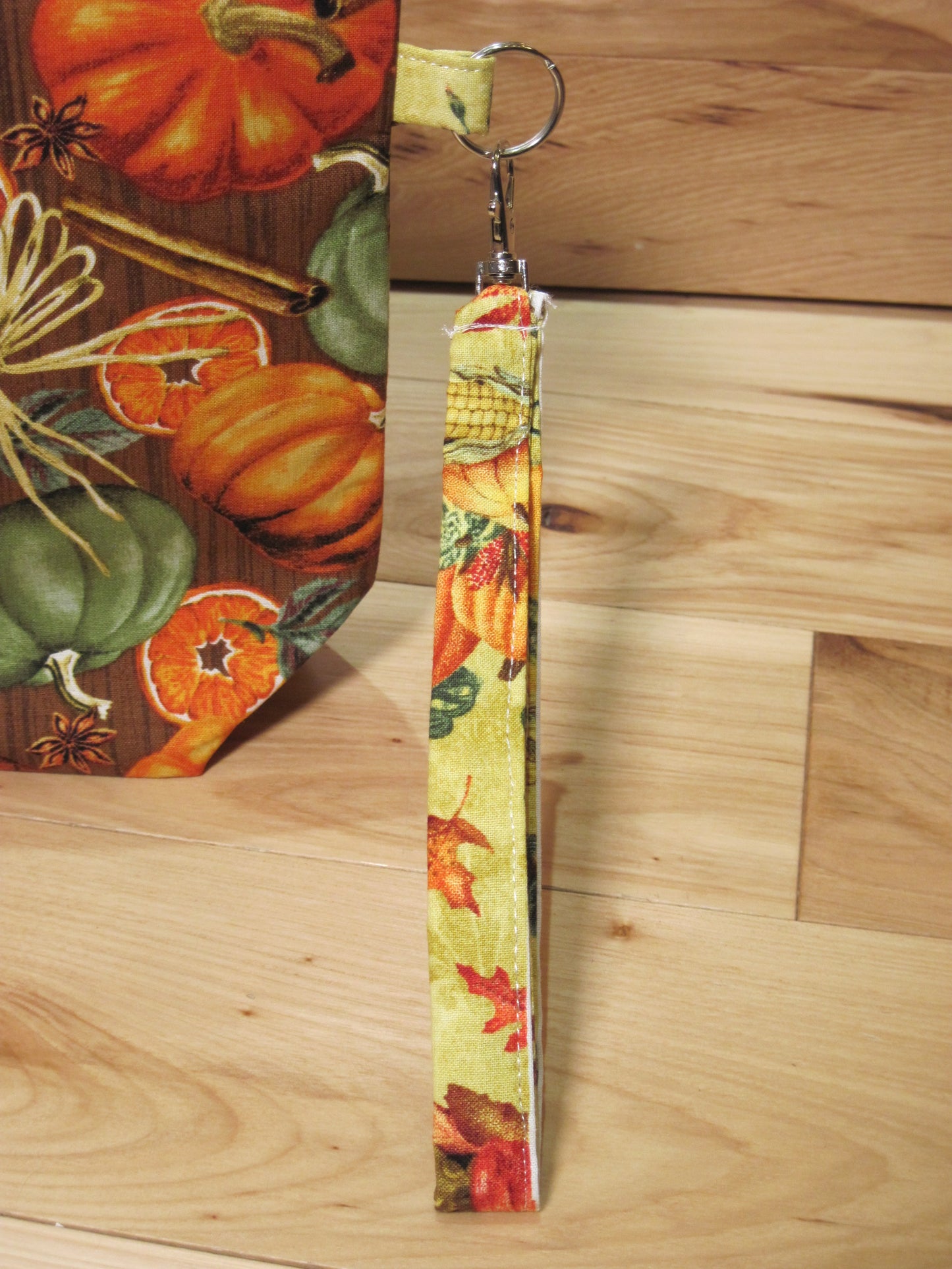 Medium Pumpkin & Leaves with inside pocket project bag