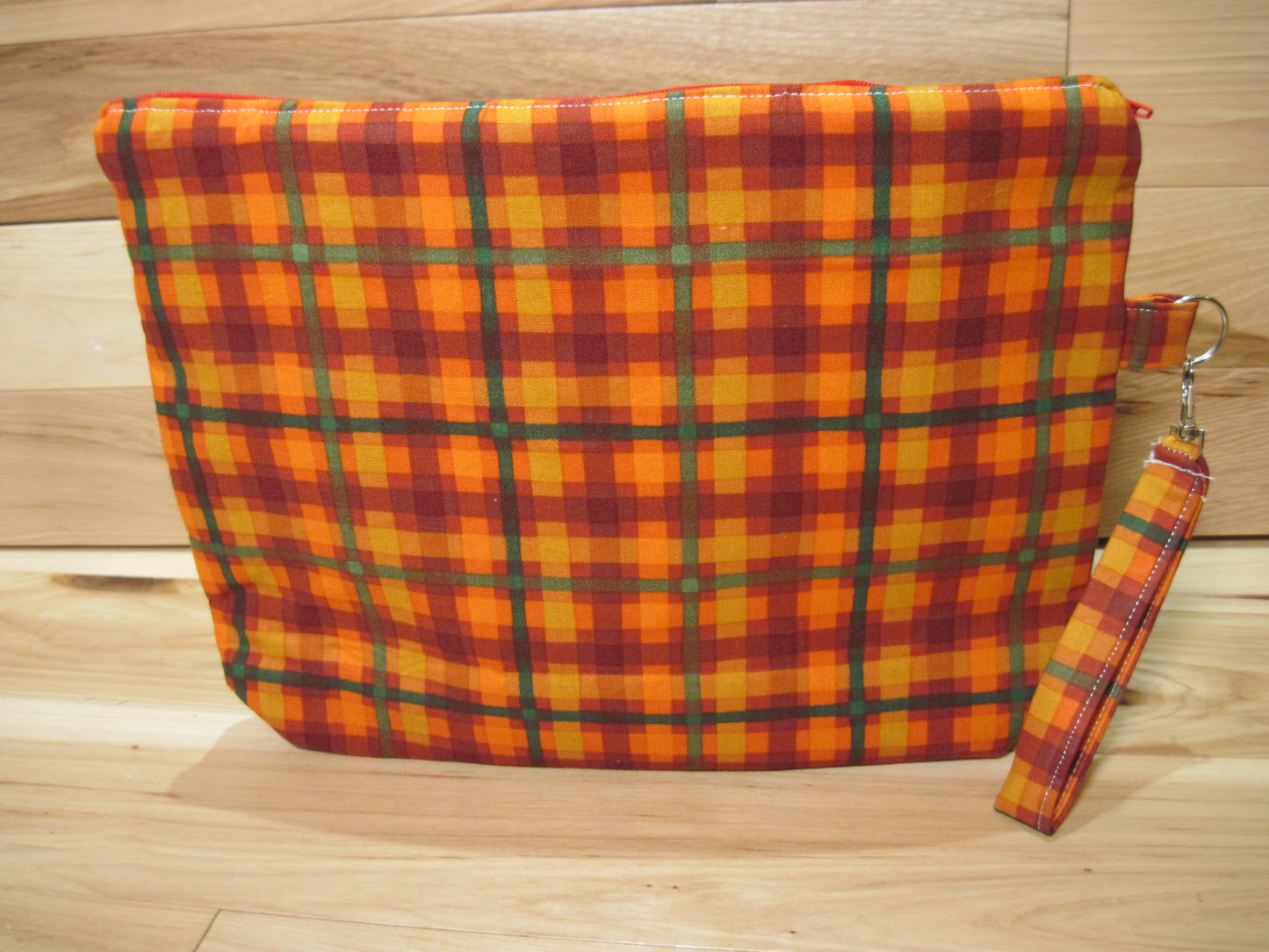 Medium Window Plaid/Green with Red Truck project bag