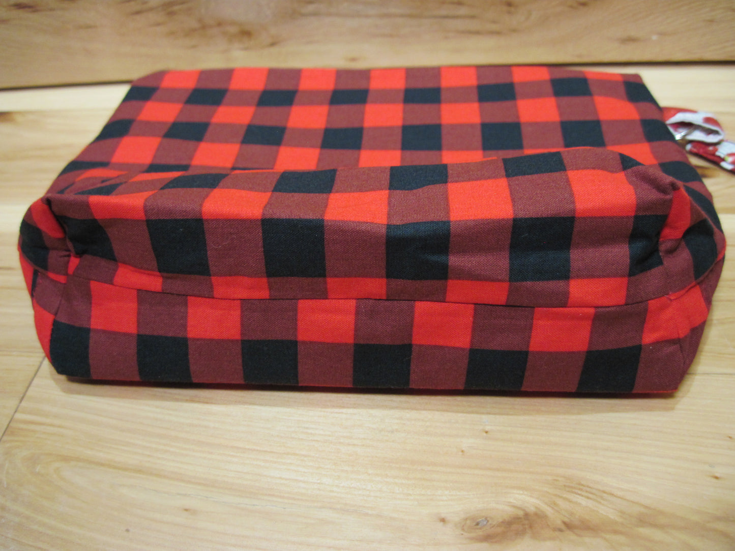 Medium Window Apple with Red/Black Plaid green zipper project bag