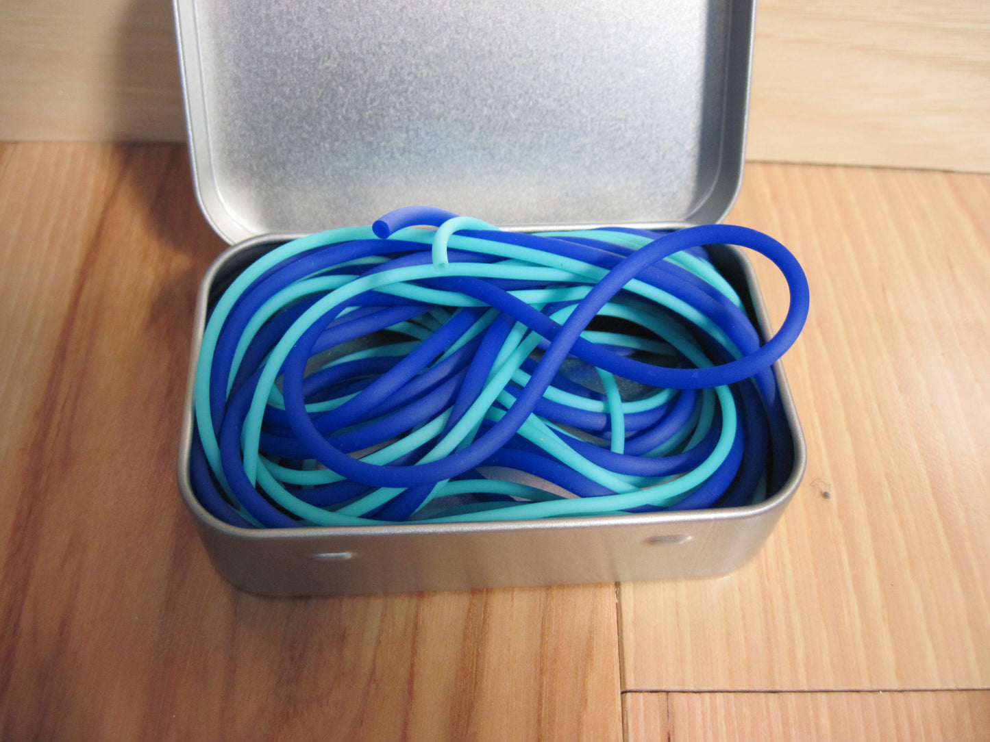 Silicon Knitting cord/ Barber cord w/ tin