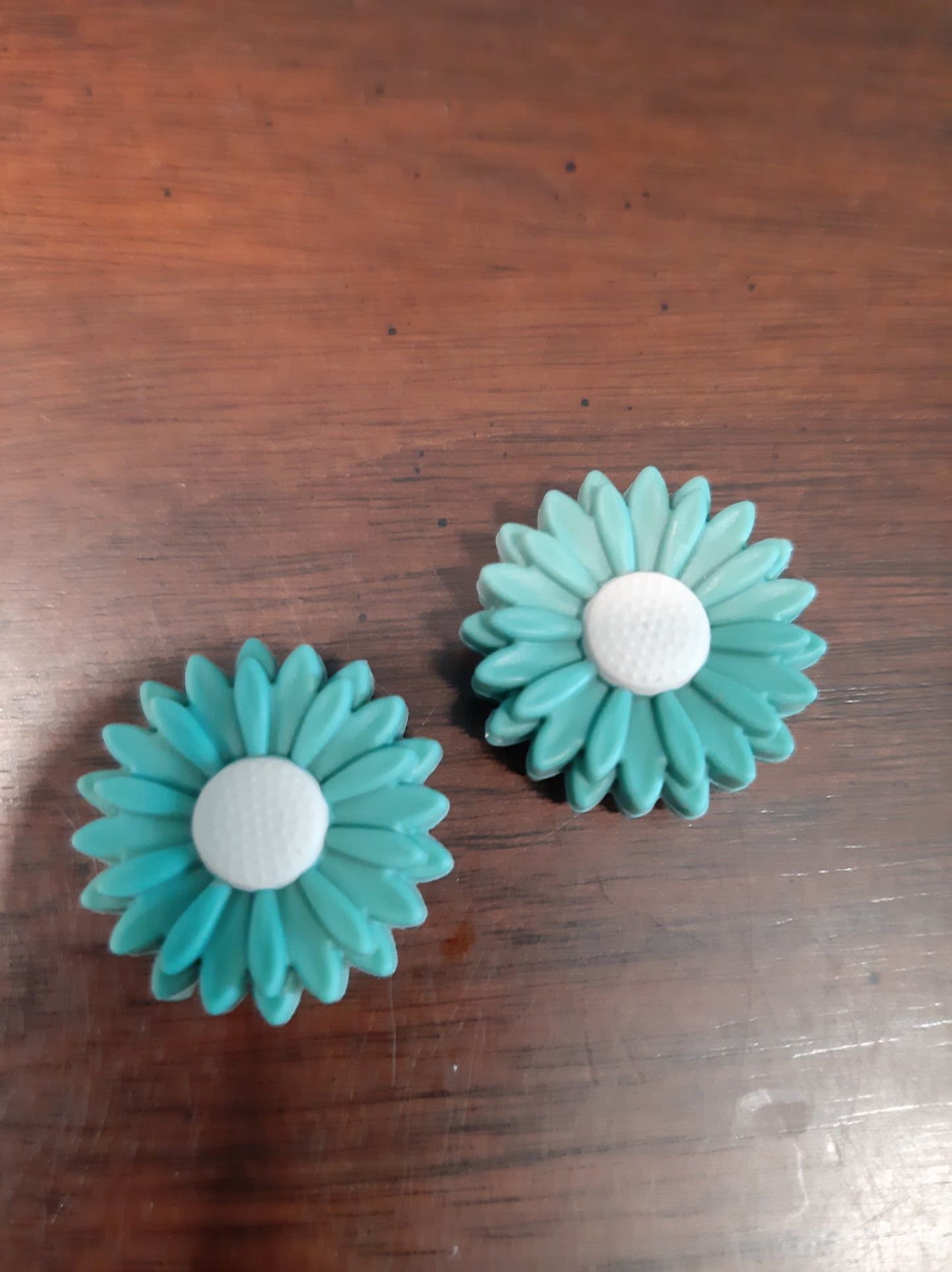 Opal Daisy ~ stitch stoppers