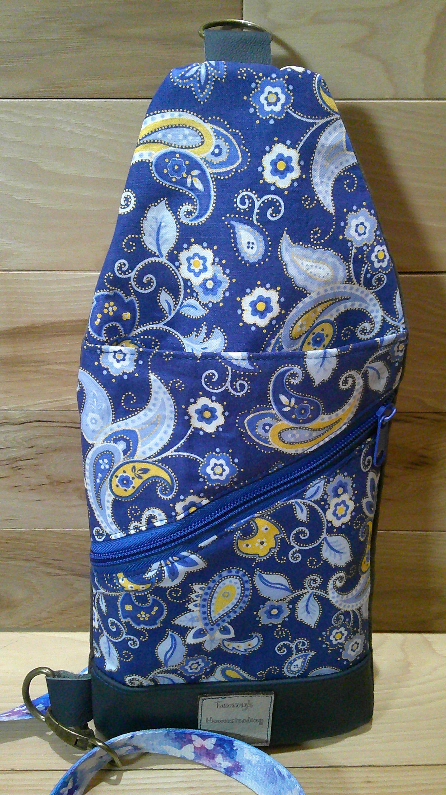 Mini Traveler / Crossbody / Sling bag