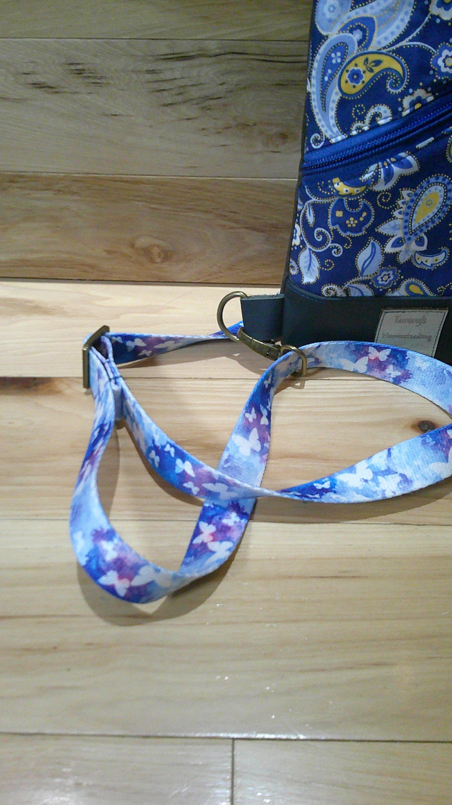 Mini Traveler / Crossbody / Sling bag