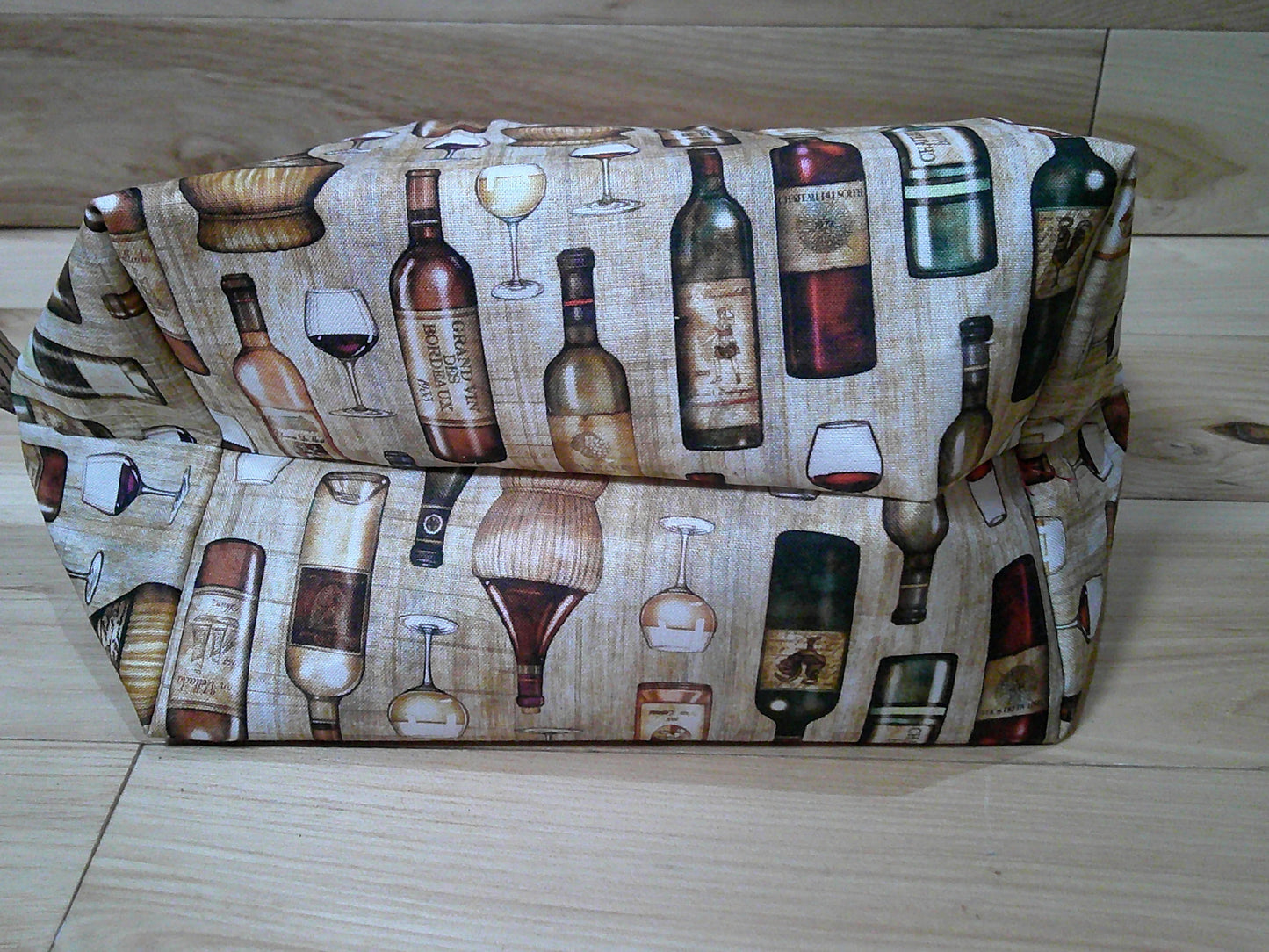 Wine bottles w/ grapes ~ project bags