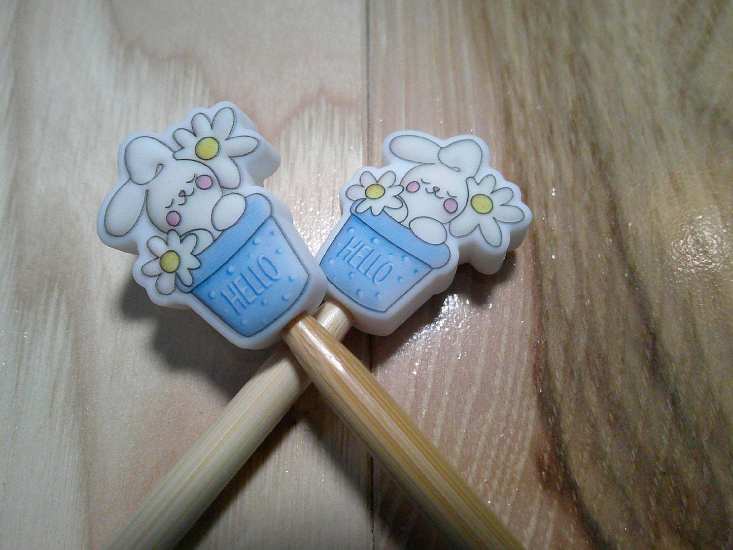 Bunny & daisy flowerpot ~ stitch stopper