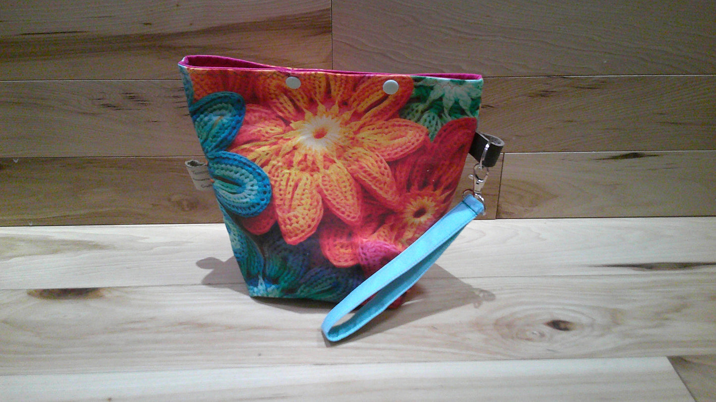Knitted & Crochet Daisy Flowers ~ project bags