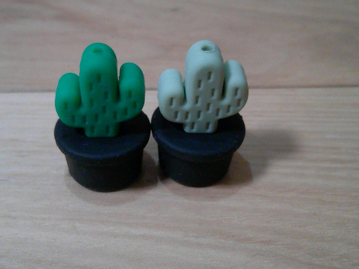 Cactus in pot ~ stitch stoppers