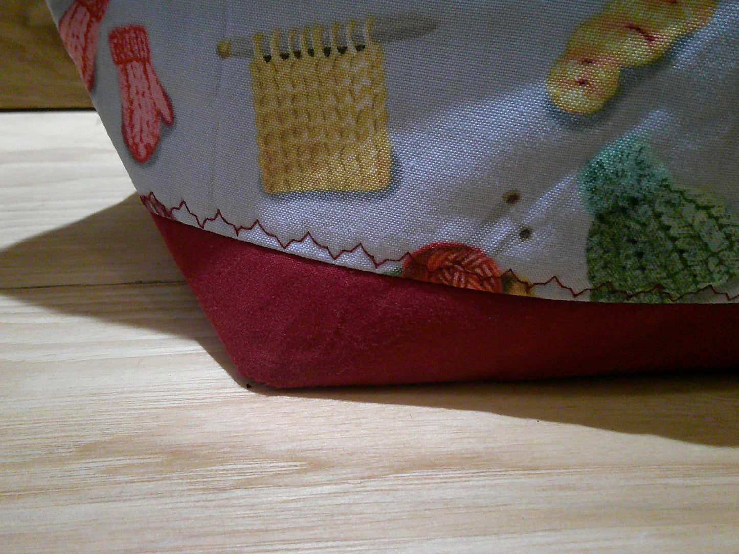 Medium ~ Knitted items w/ yarn ~ burgundy w/ snaps- project bag