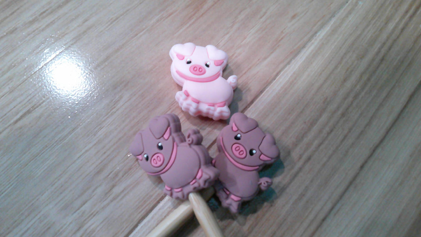 Pigs ~ stitch stoppers