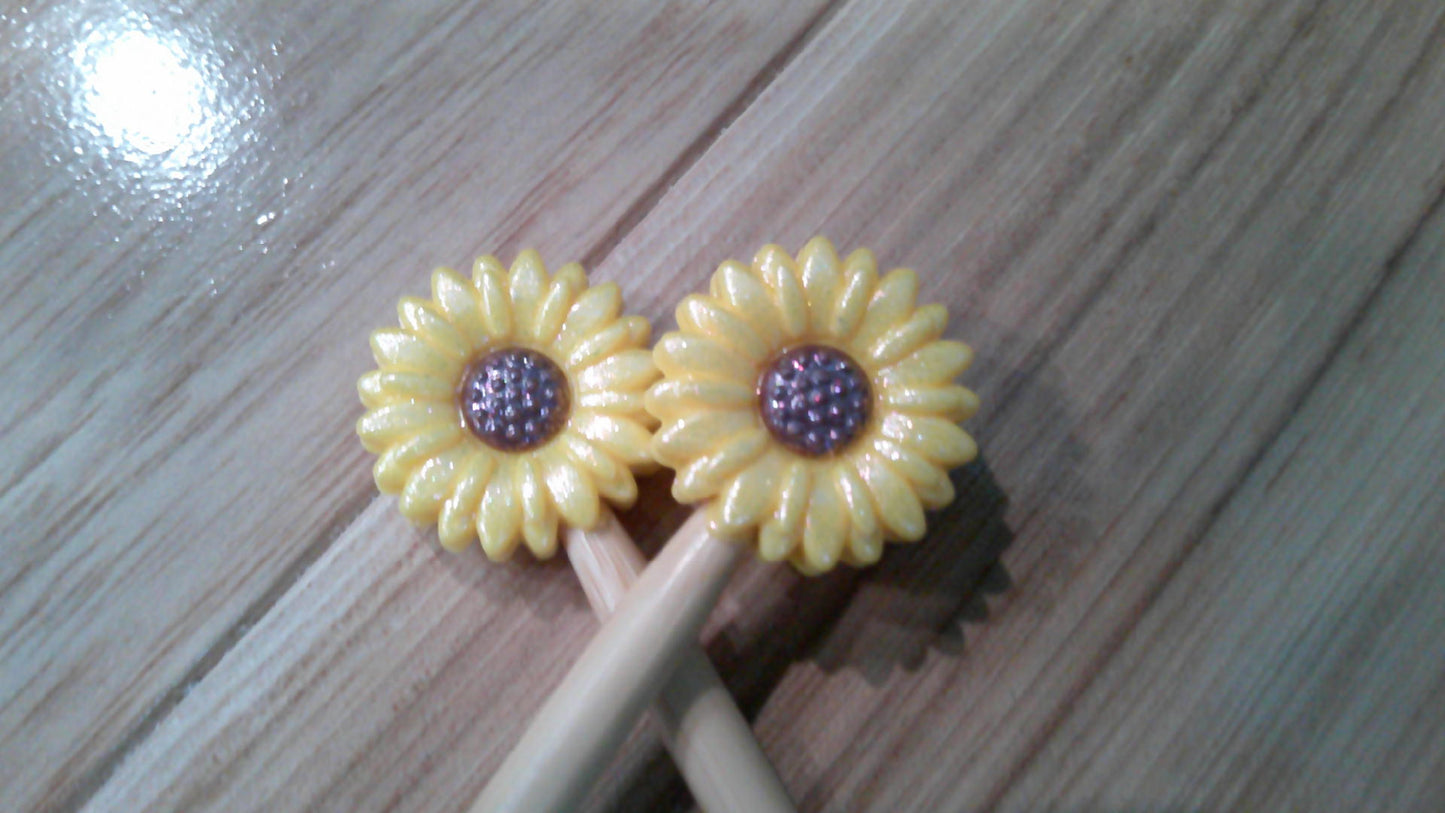 Opal Daisy ~ stitch stoppers